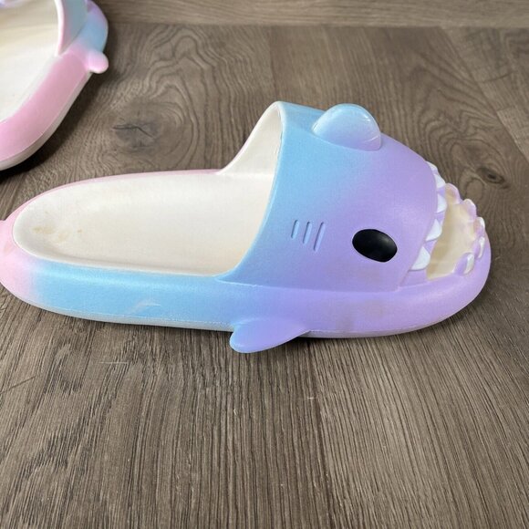 Shark Cloud Slides Blue White Adult Pool Slippers Unisex Size 10 - Picture 12 of 15